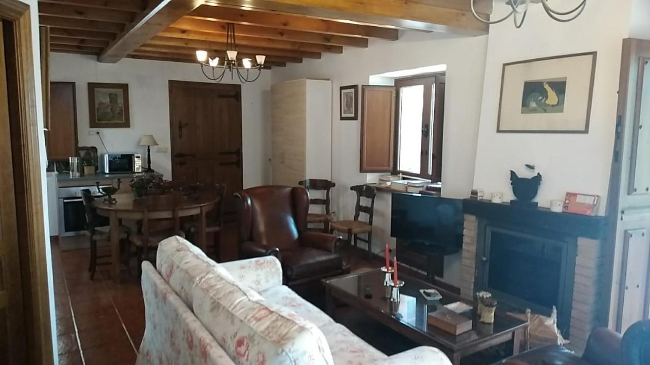Villa Isabel Piloña Eksteriør bilde