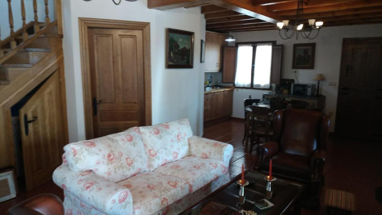 Villa Isabel Piloña Eksteriør bilde